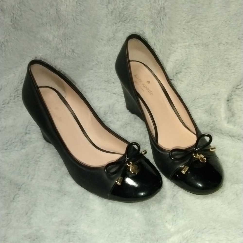 Kate Spade Kacey black wedge shoes